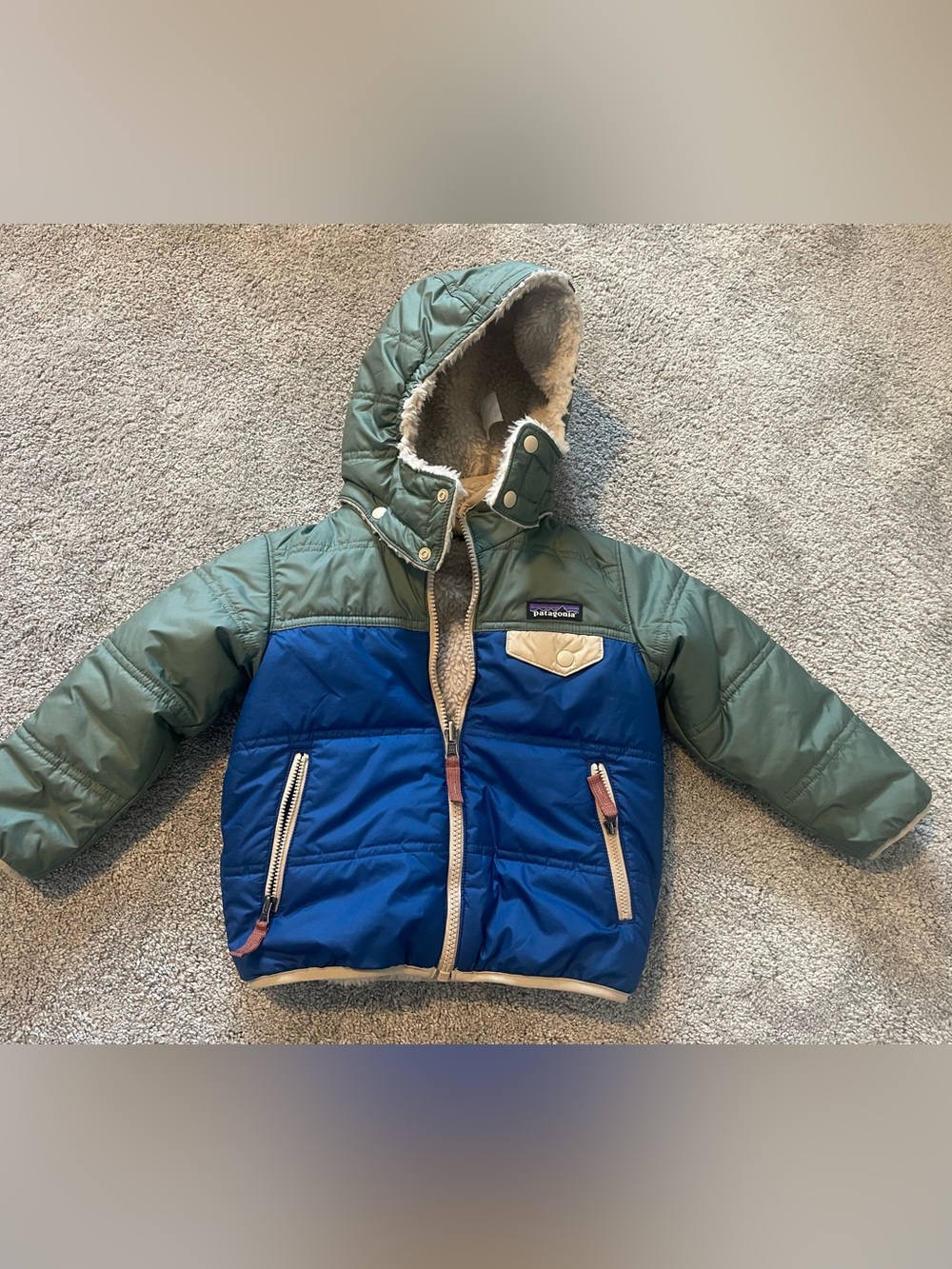 Patagonia Reversible Tribbles Hooded Jacket 3T